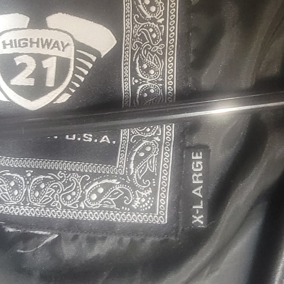 Highway 21 Leather vest - Picture 3 of 3